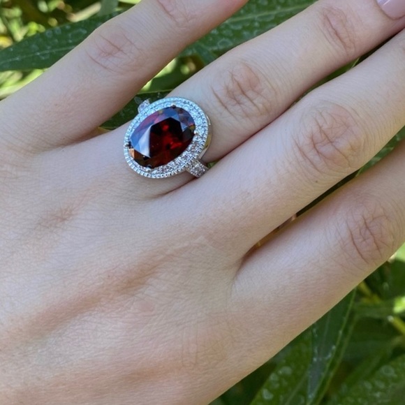 Luxury Male Female Big Oval Ring Charm Silver Color Red Stone Ring Engag… - Picture 3 of 8